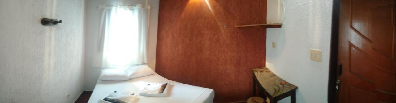 Pousada Ramos Na Areia Hotel Itanhaem Bagian luar foto